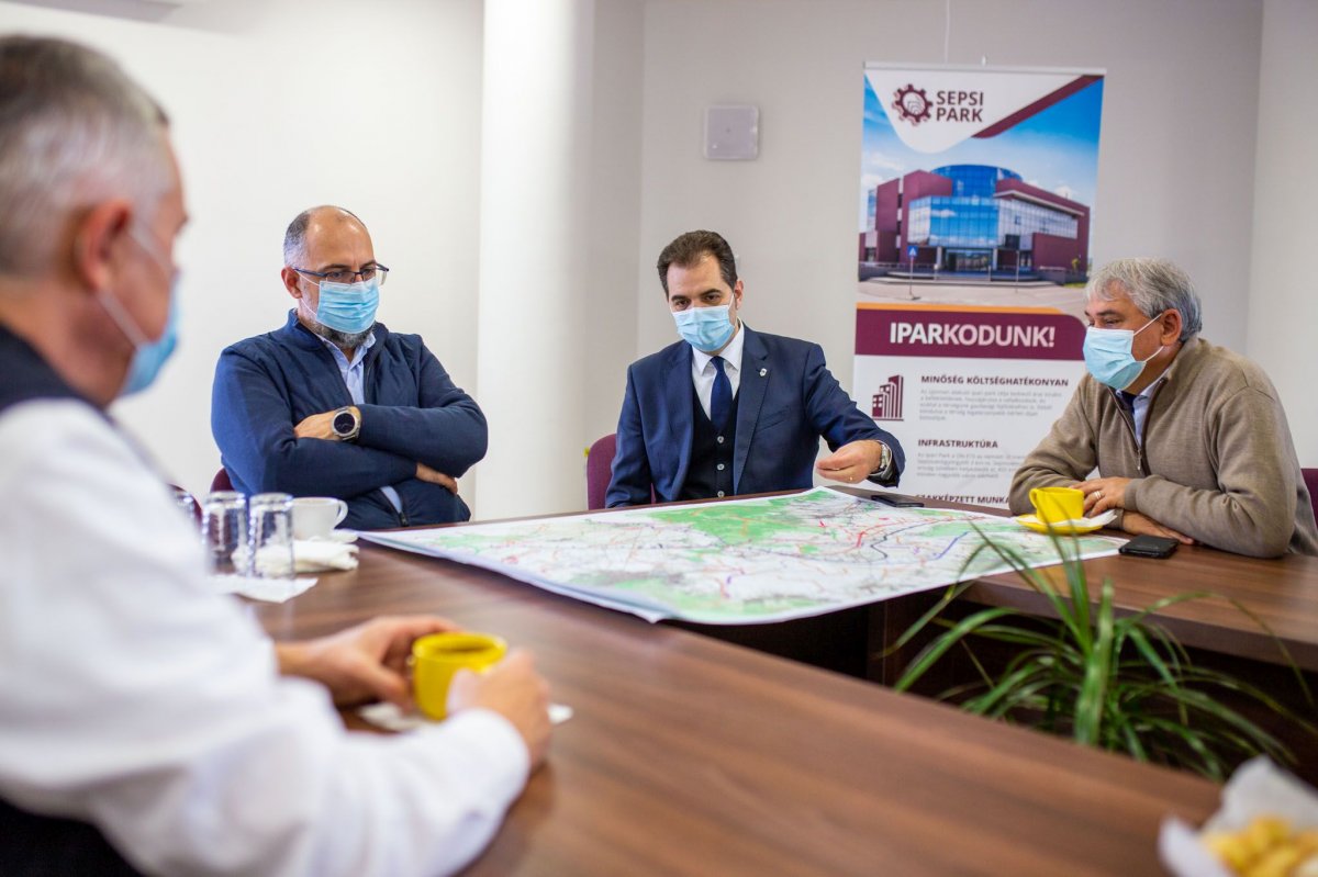 &bullet;  Fotó: Kocsis B. János