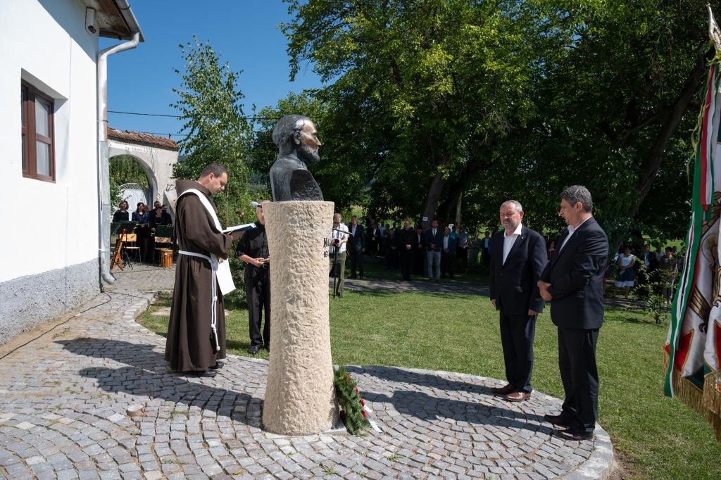 &bullet;  Fotó: Vargyasi Levente