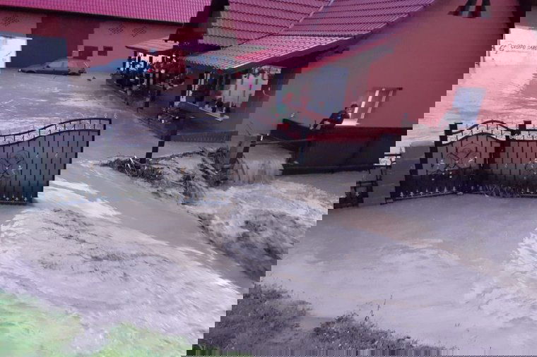 Több mint száz gazdaságot árasztott el a víz Háromszéken