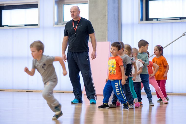 Három éve sportolnak ingyen a sepsiszentgyörgyi gyermekek