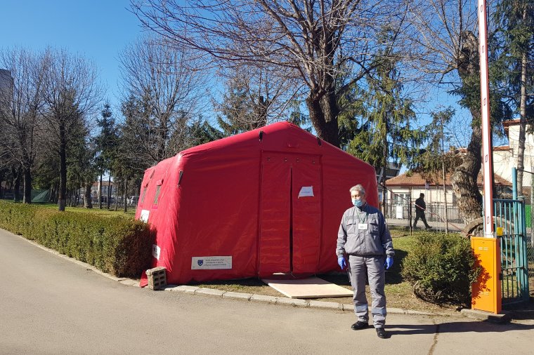 Hamis riasztásnak bizonyult a magát koronavírus-fertőzöttnek beállító személy hívása