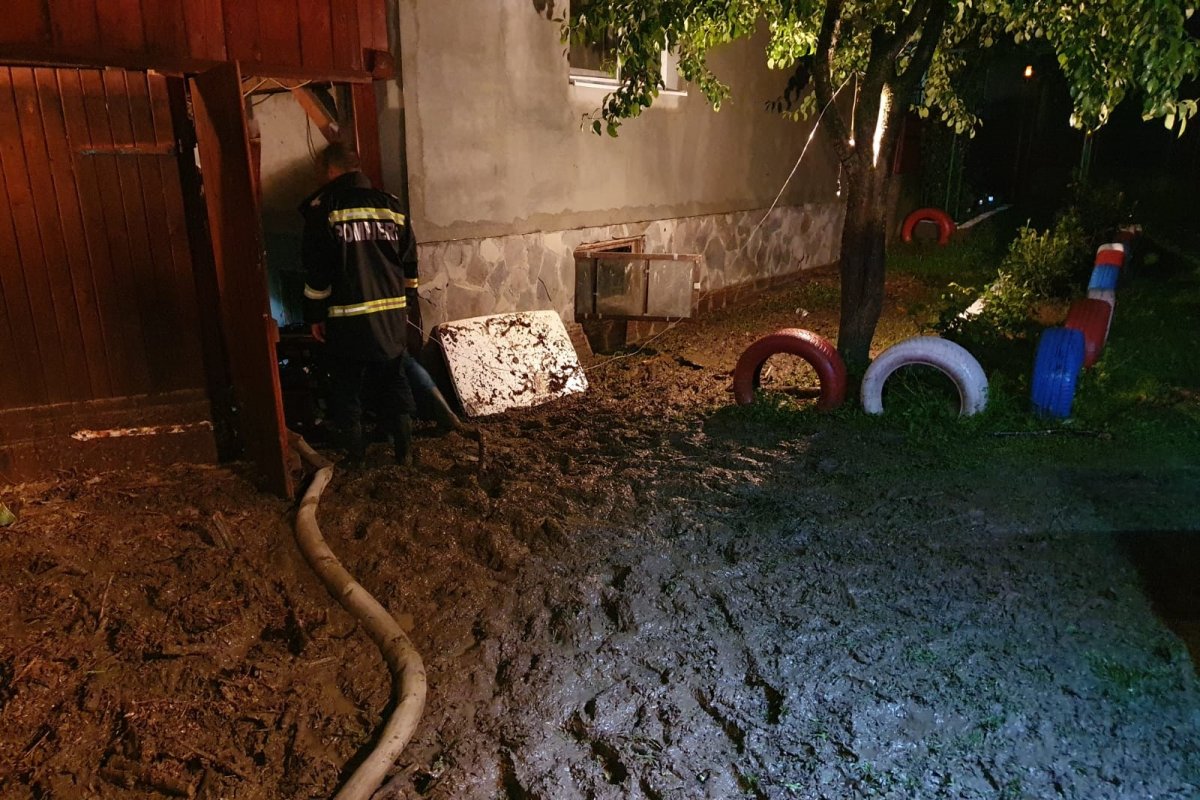 •  Fotó: Kovászna megyei tűzoltóság