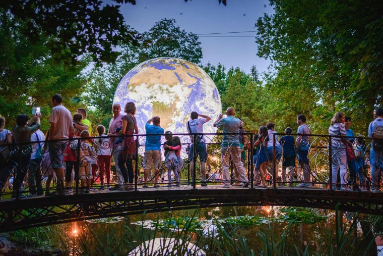 Több ezren „találkoztak a Földdel” Sepsiszentgyörgyön