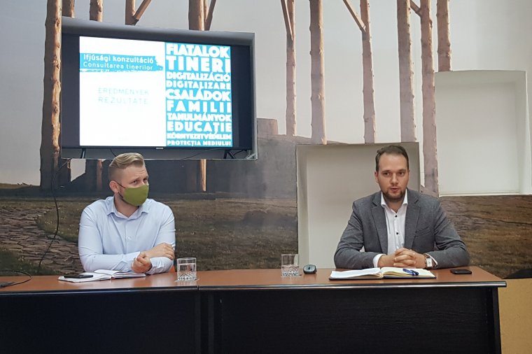 Itthon terveznek jövőt a háromszéki fiatalok, véleményük szerint a munkanélküliség a legnagyobb probléma