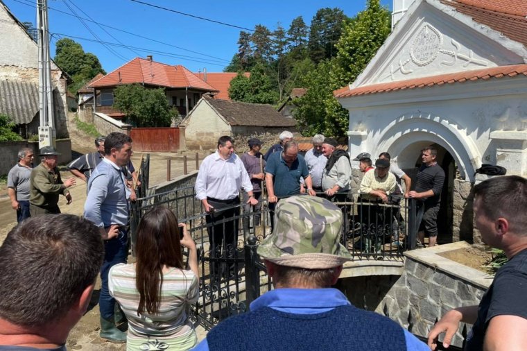 Példaértékű összefogással próbálták menteni a magyarhermányiak az elárasztott templomot