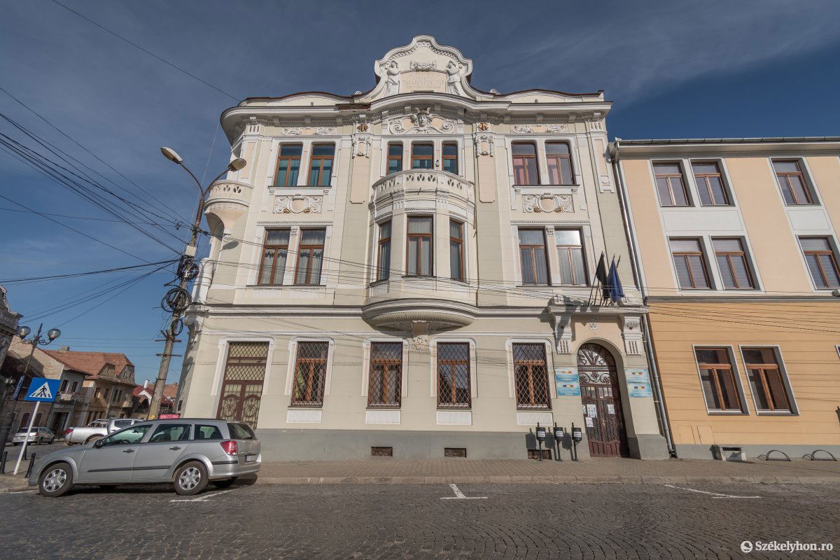 Hatalmas összeggel tartoznak a városkasszának •  Fotó: Pinti Attila