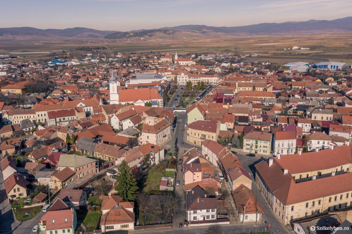 A városlakók hat terv közül választhattak •  Fotó: Pinti Attila