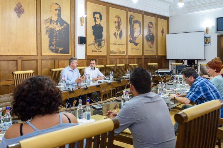 Antal Árpád: öngólt rúgott a kormány a közszférában életbe léptetett létszámstoppal