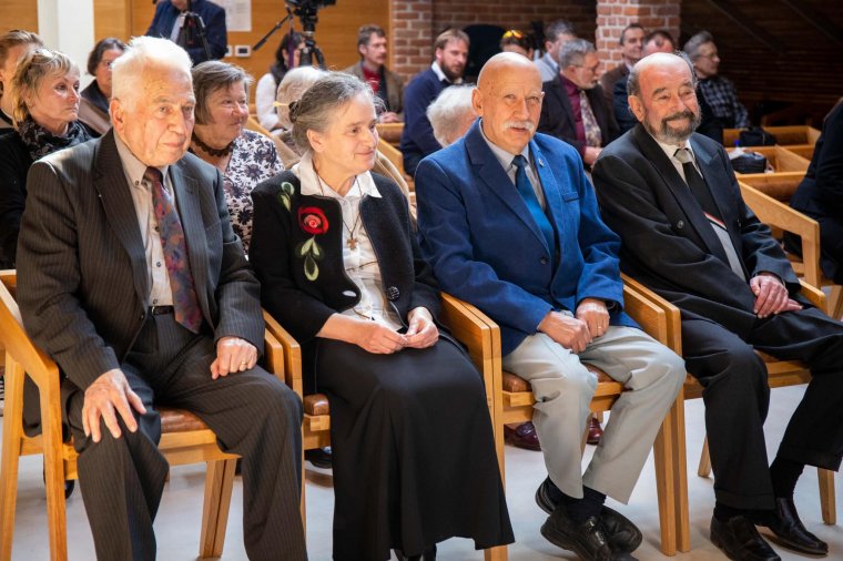 A háromszéki és brassói közösségek iránymutatói részesültek állami kitüntetésben