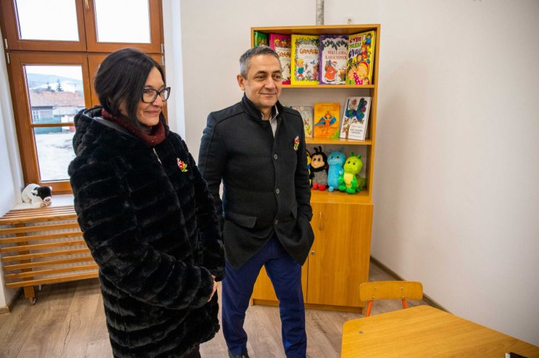 Magyar kormánytámogatással újítottak fel bölcsődének is helyet adó óvodát Uzonban