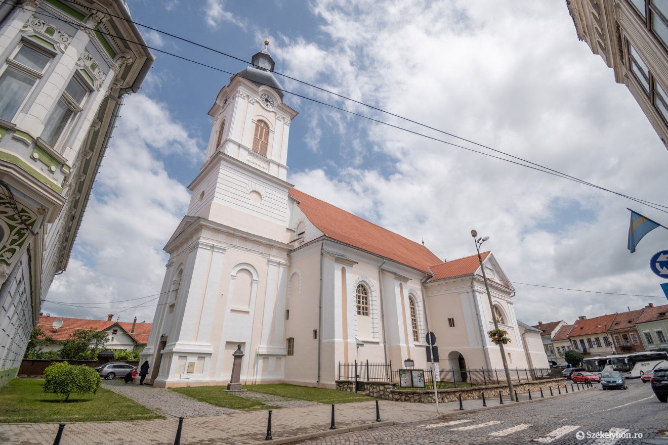 A lelkipásztorok az irgalmas szamaritánus történetét járják körül •  Fotó: Pinti Attila