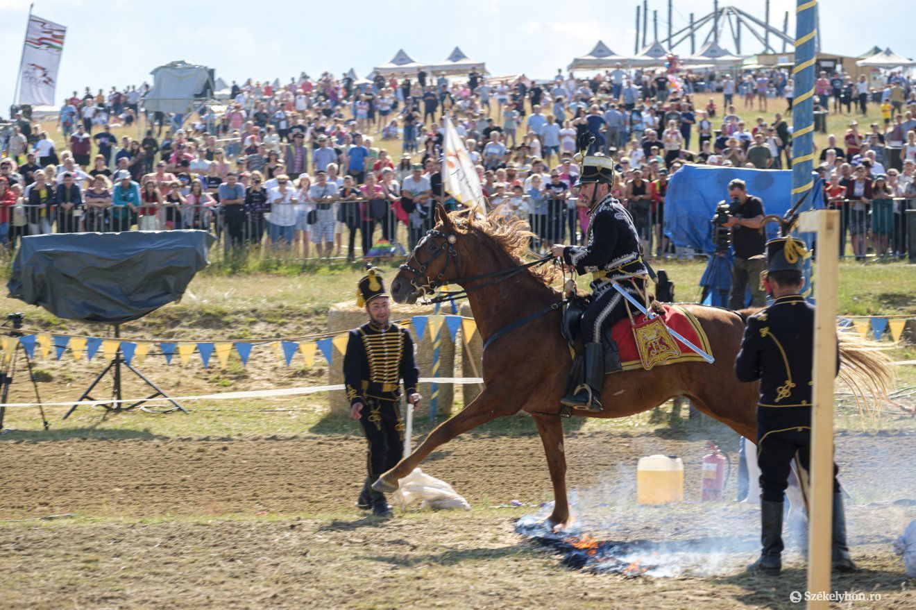 &bullet;  Fotó: Veres Nándor