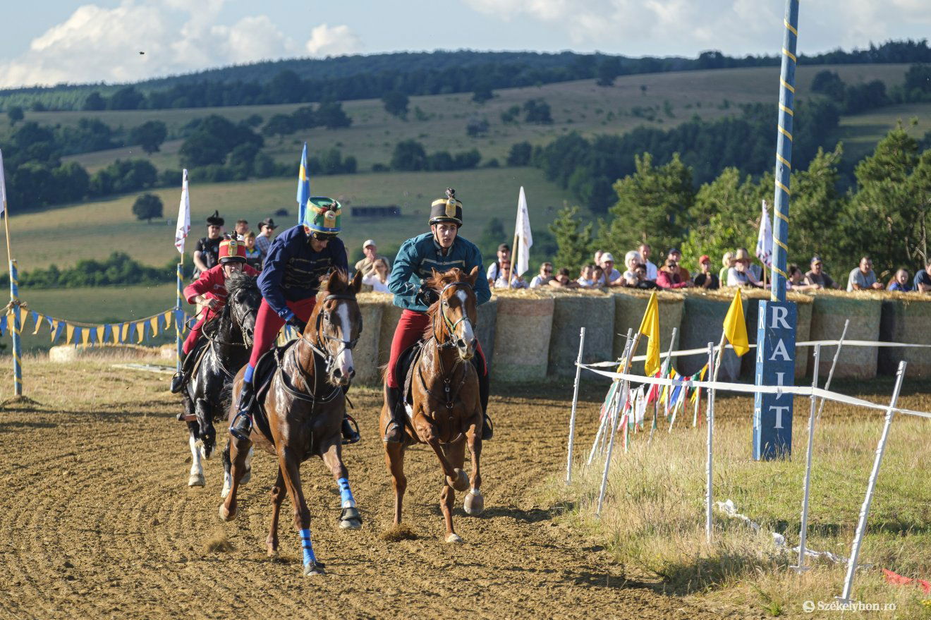 &bullet;  Fotó: Veres Nándor