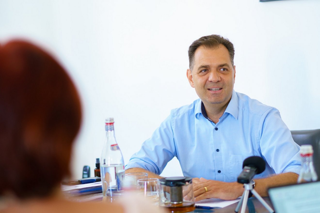 Antal Árpád. Nem látja szerencsésen, ha a PNL és a PSD közös listán indulna az AUR ellenében •  Fotó: Sepsiszentgyörgy Önkormányzata