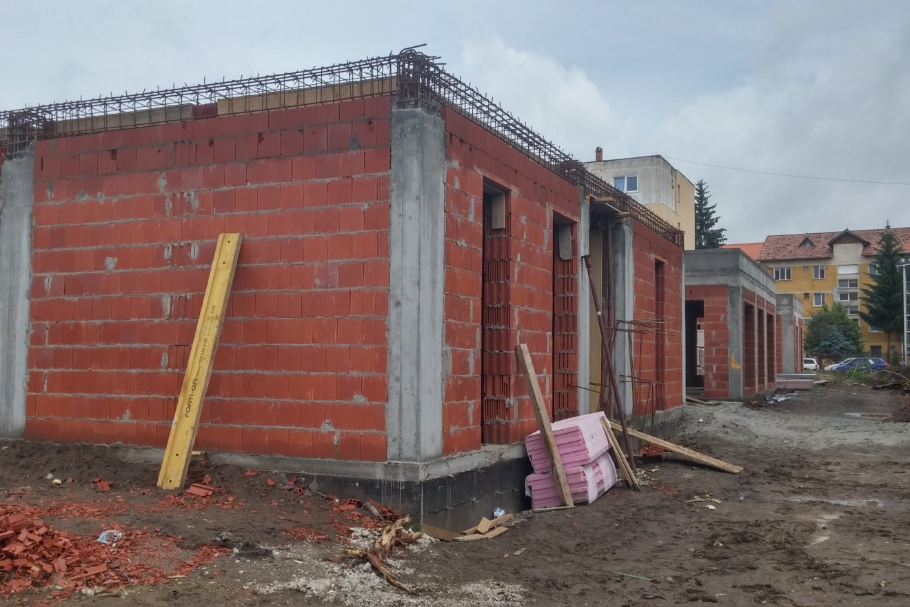 Kézdivásárhely polgármestere szerint a bölcsőde építését már nem lehet leállítani • Fotó: Daczó Hodor Barna