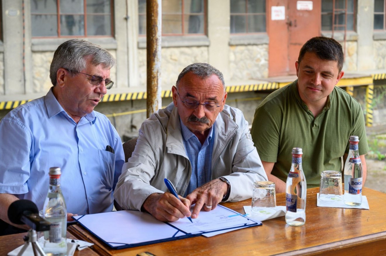 Fekete Mihály, Szőcs Gyula, Zsigmond Pál •  Fotó: Sepsiszentgyörgy Önkormányzata