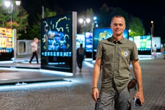 Máté Bence világhírű természetfotósnak a gyep, a nádas, az erdő is végtelen csodák színtere