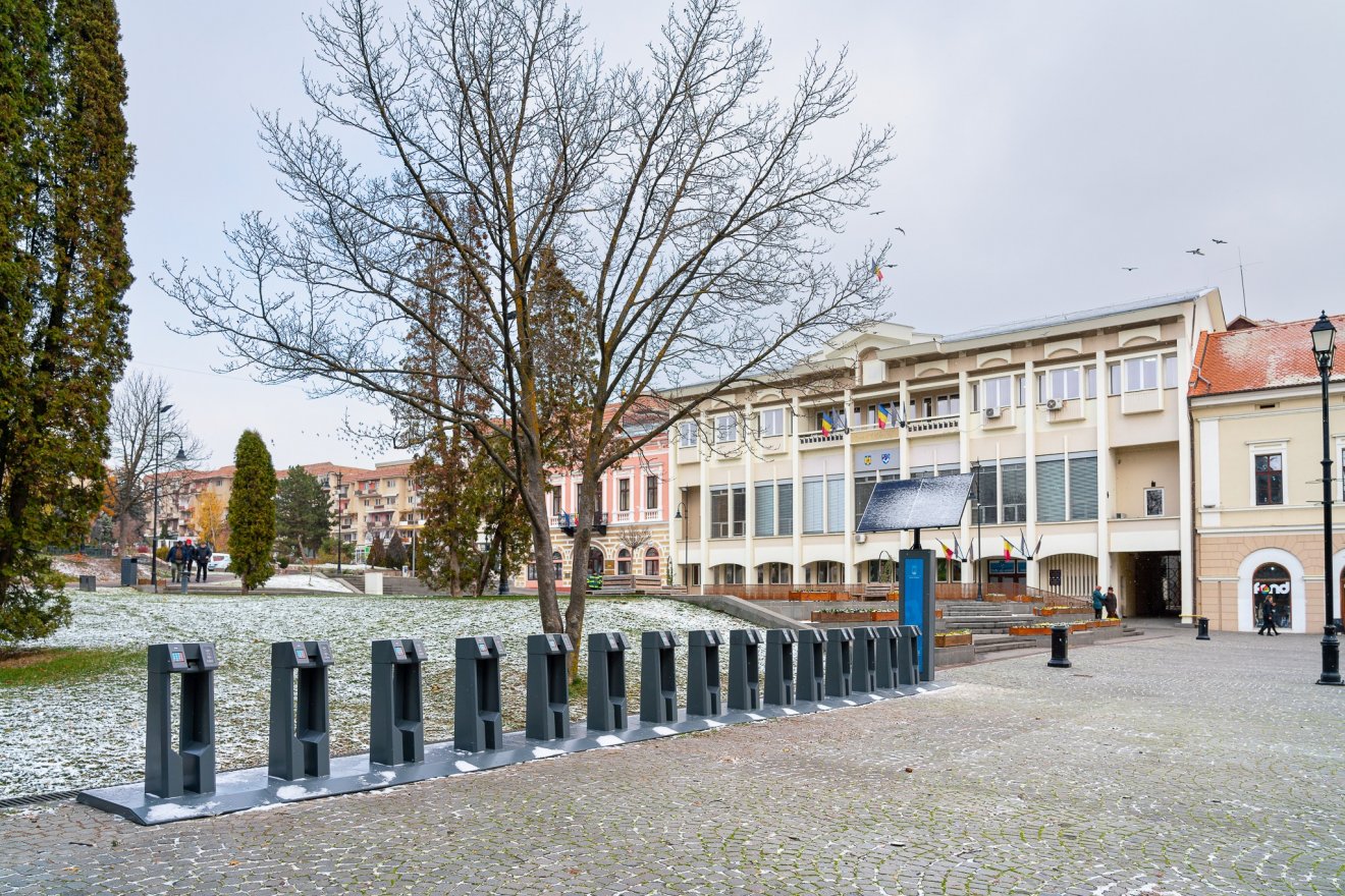 A főtértől a Sepsi Arénáig összesen 17 kölcsönzőpont lesz •  Fotó: Sepsiszentgyörgy Önkormányzata/Facebook