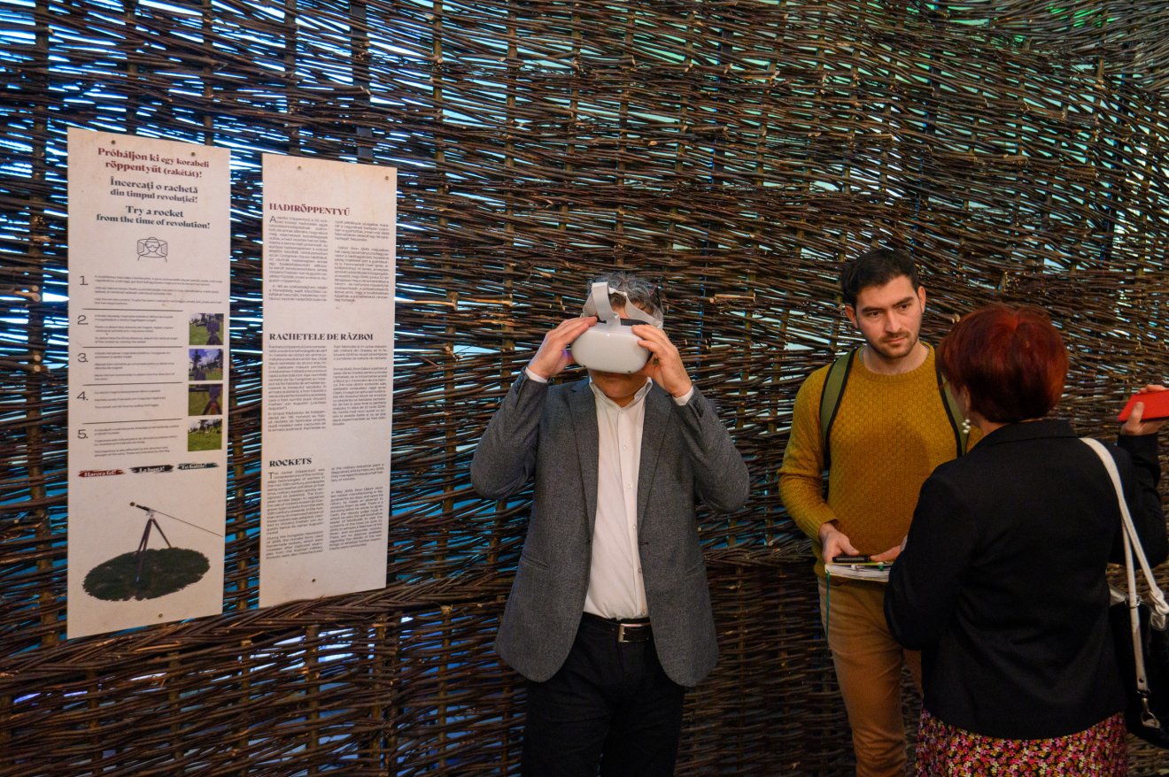 VR-szemüveggel lőhetünk szabadságharc korabeli fegyverrel •  Fotó: Vargyasi Levente