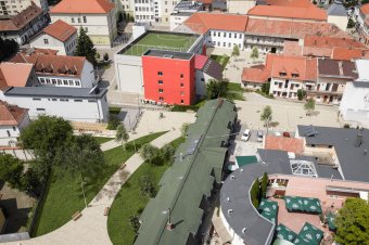 A szobor elkészült, a helye is megvan, de még nem kerülhet oda