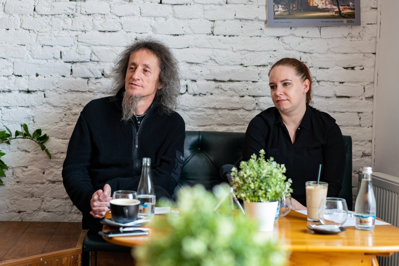 Martinka János és Igyártó Réka a sajtótájékoztatón •  Fotó: Kristó-Gothárd Hunor
