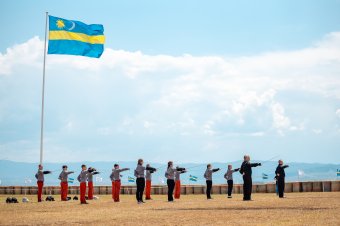 Szablyavívás és huszár ügyességi versenyek a Székely Vágtán