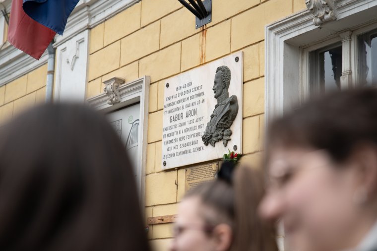 Gábor Áron nem az volt, mint akinek ismerjük?