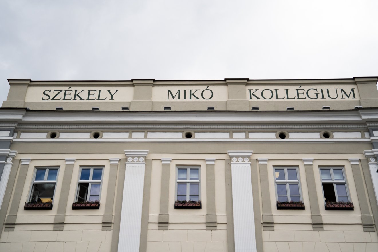 A sepsiszentgyörgyi Székely Mikó Kollégium is államfői elismerésben részesült •  Fotó: Tuchiluș Alex
