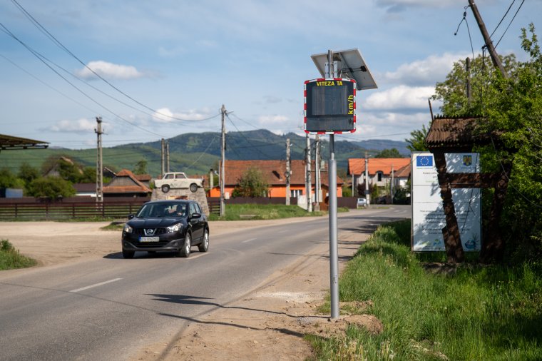 Száznegyvennel száguldott a falun keresztül, most tesznek azért, hogy ez ne ismétlődhessen meg
