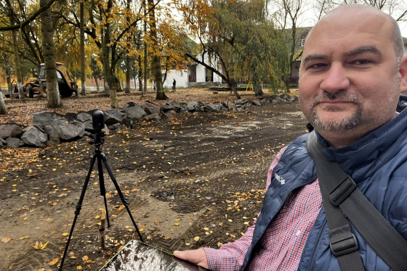 Terepen a tervező, Bodor Attila &bullet;  Fotó: Bodor Attila