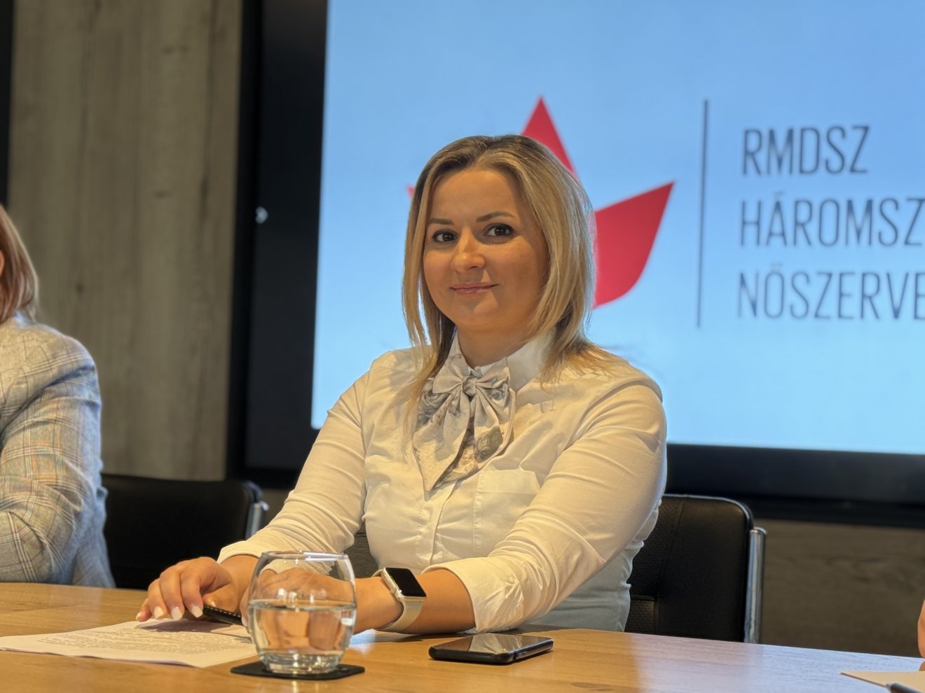 A háromszéki nőszervezet elnöke szerint lassan, de biztosan javul a nők szerepvállalása a politikában •  Fotó: Farkas Orsolya