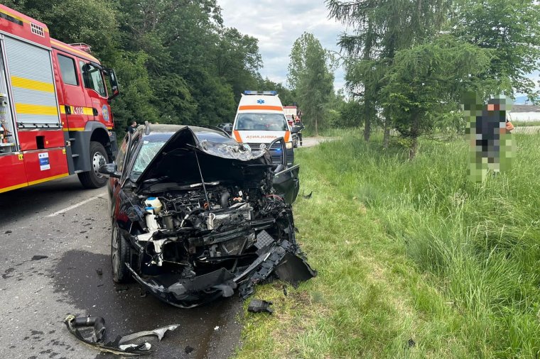 Súlyos baleset miatt áll a forgalom Görgényszentimrén