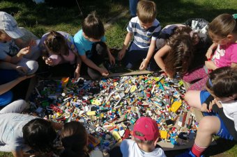 Az iskola, ahol egy napra a legózás és a különböző játékok kerültek középpontba