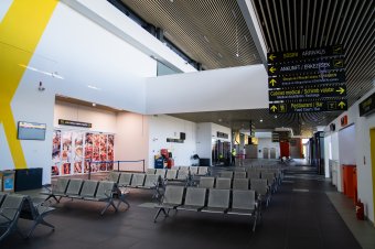 A Román Hírszerző Szolgálaton keresztül szerezné be az állam a repülőterek biztonsági rendszereit