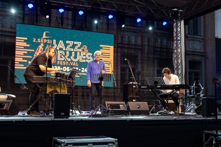 Nemzetközileg elismert virtuózok, helyi tehetségek a 3. Sepsi Jazz&Blues Fesztiválon