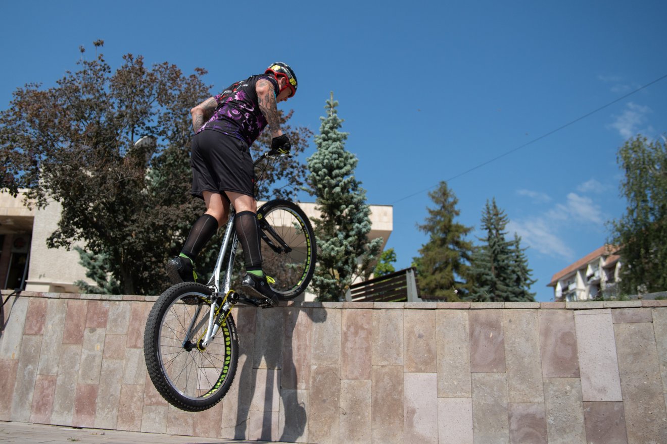 Nem csak a sport, de a show-műsor is szenvedélye Gábornak •  Fotó: Tuchiluș Alex