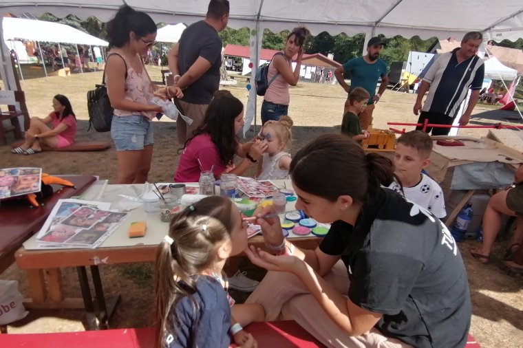 Nagycsaládban lenni jó – ezt a Tündérvár Családi fesztiválon is megélték a kilátogatók