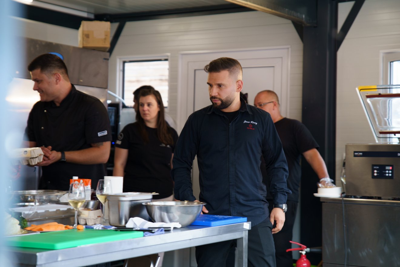 Elismert séfek is ráharaptak Erdélyre az idei Taste of Transylvanián •  Fotó: Tuchiluș Alex