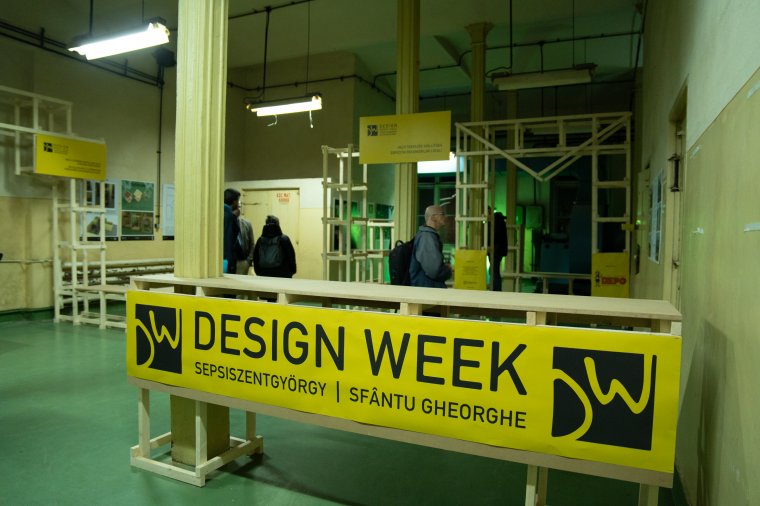 Hálót sző az idei Design Week