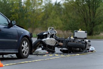 Baleset miatt forgalomkorlátozás van Bredét közelében