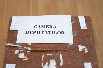 Hivatalos a parlamenti küszöböt elérő hét párt listája