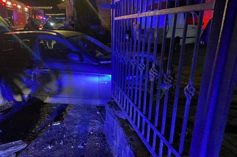 Útjába állt a kerítés egy Maros megyei sofőrnek