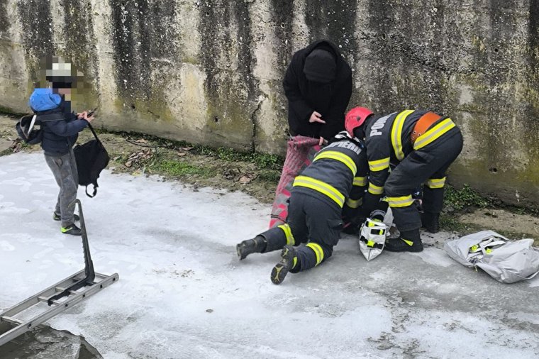 Patakba esett kiskorúakat mentettek a tűzoltók Marosvásárhelyen