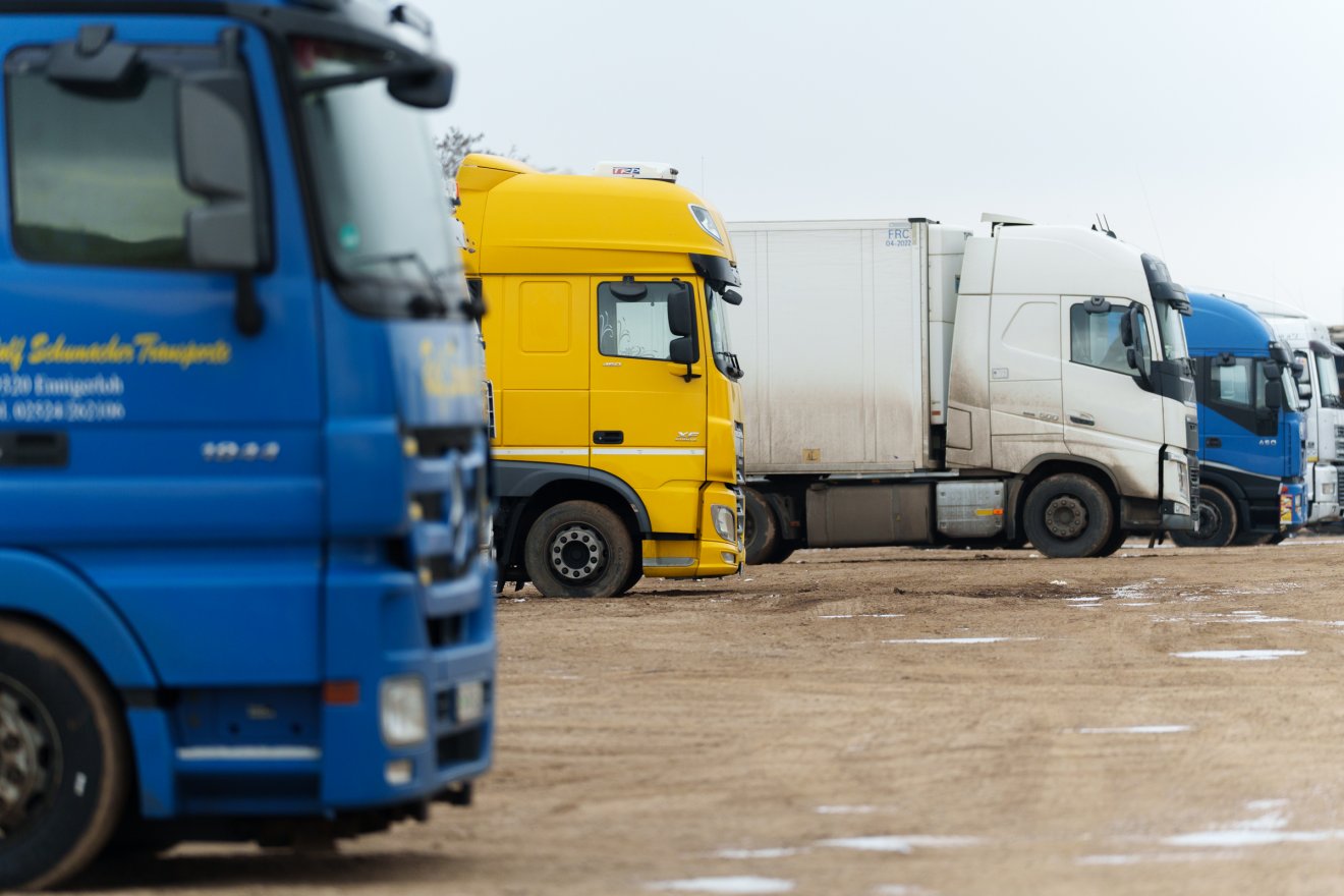 2023-ban 2,55 milliárd eurót veszített a várakozás miatt a közúti árufuvarozói ágazat •  Fotó: Tuchiluș Alex