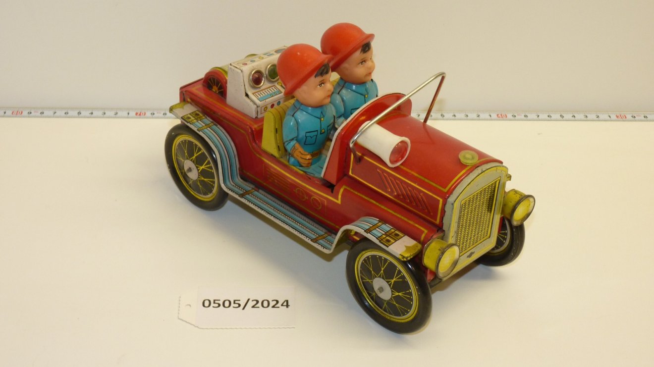 A kommunista korszakban felnőtt gyerekek ilyen játékoknak örvendeztek (adomány a leendő gyűjteménybe) •  Fotó: Kovács Lóránt