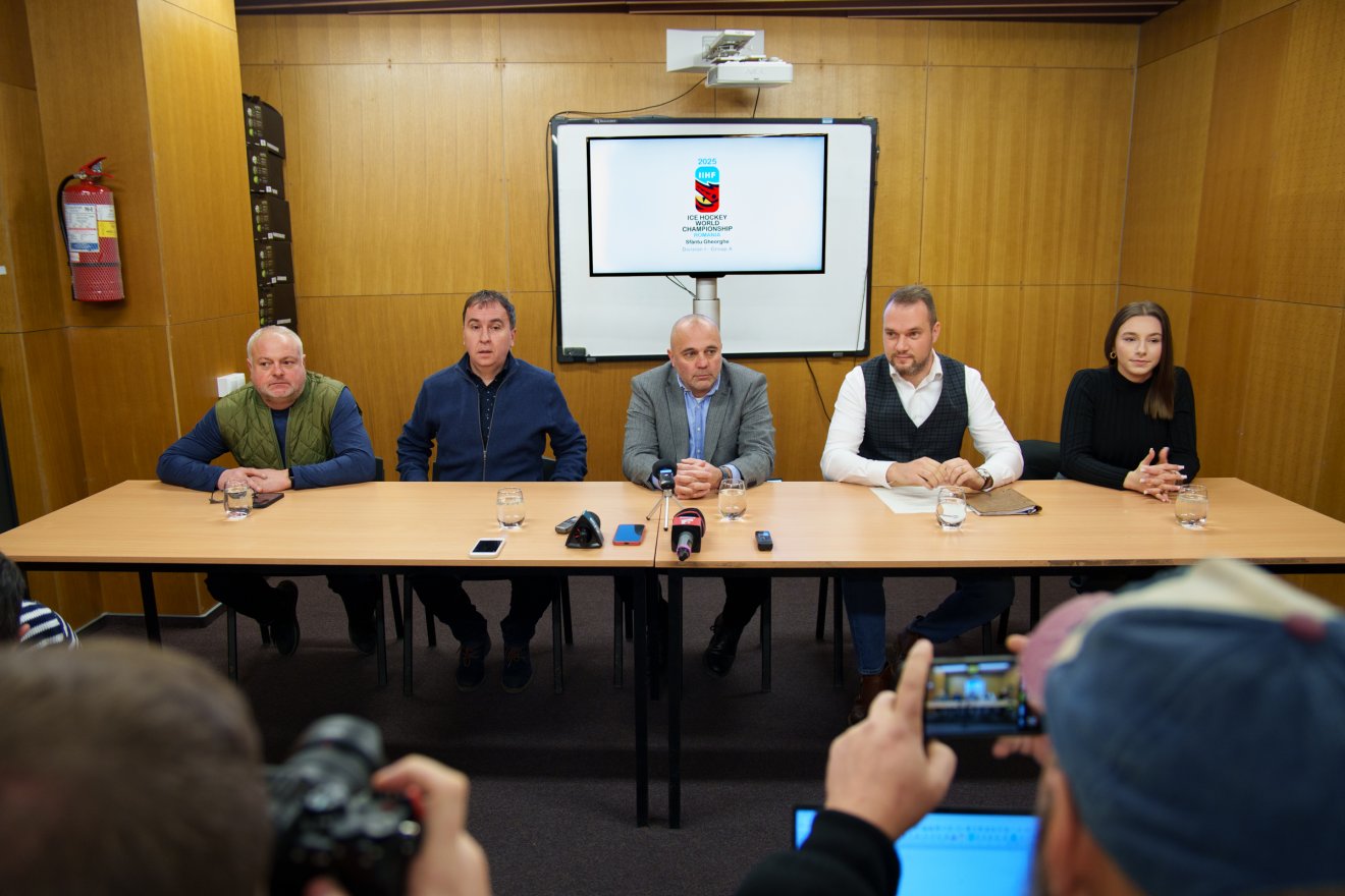 A jégkorong-világbajnokságról és a közelgő megnyitóról tartottak beszámolót •  Fotó: Tuchiluș Alex