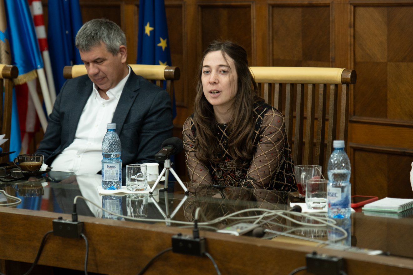 Dénes Előd vártemplomi református lelkész és Duka Boróka •  Fotó: Tuchiluș Alex
