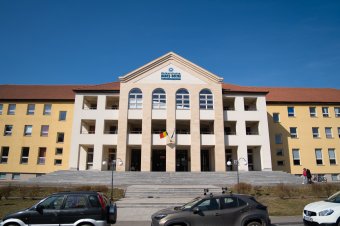 Felvételizők figyelmébe: Sepsiszentgyörgyön két egyetemre is lehet jelentkezni