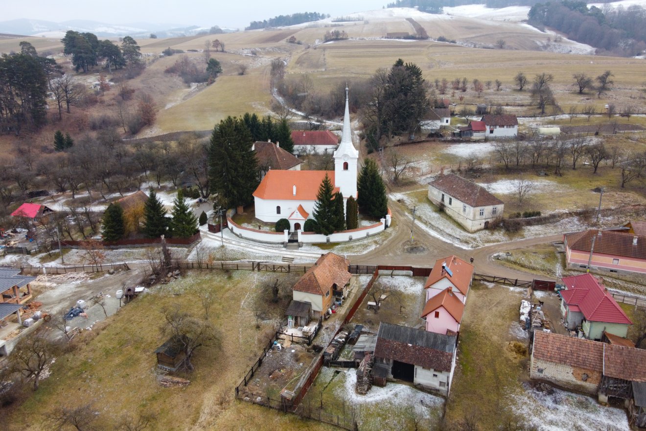 A falu ma álló református temploma 1794-ben épült