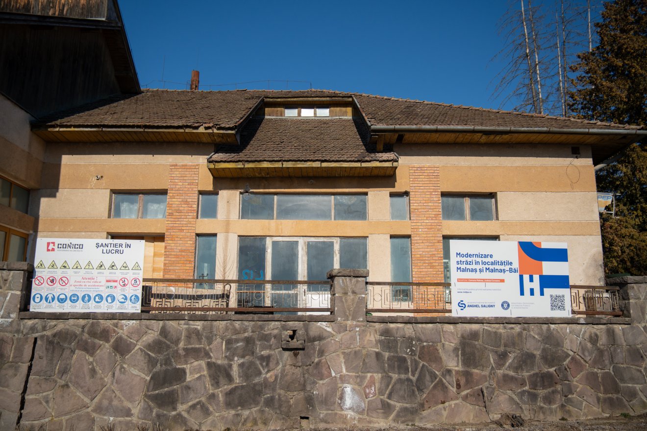 Balneológiai szakképző központ a régi szálloda helyére •  Fotó: Tuchiluș Alex